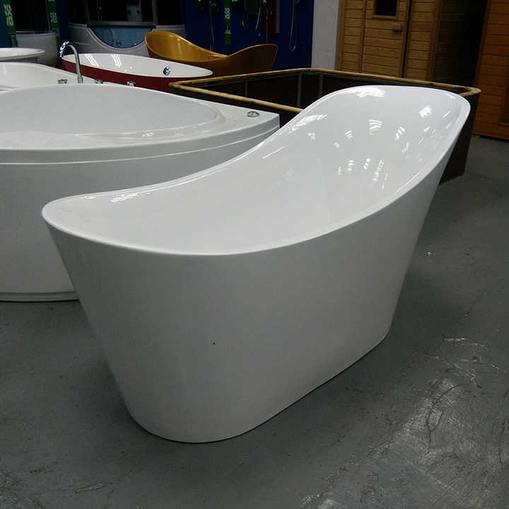 67" Freestanding Tub in White CM-5005