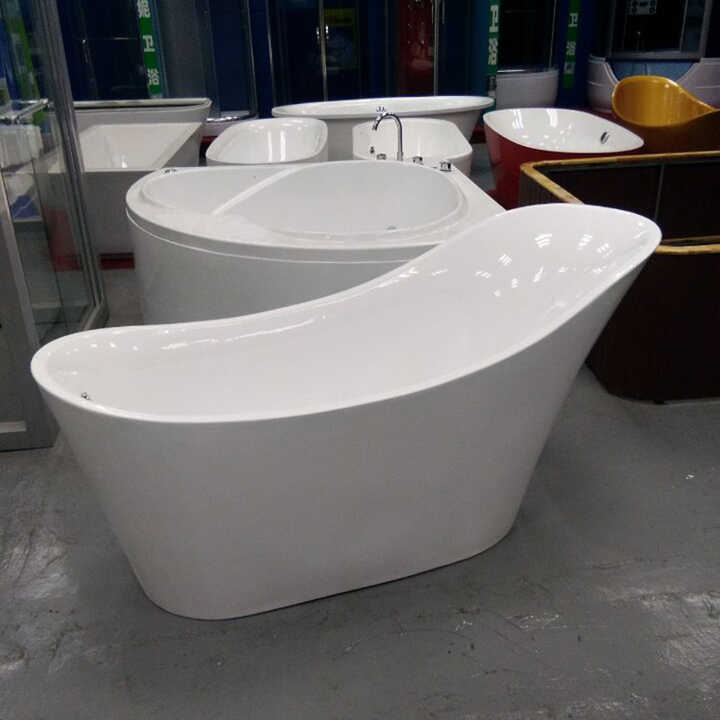 67" Freestanding Tub in White CM-5005