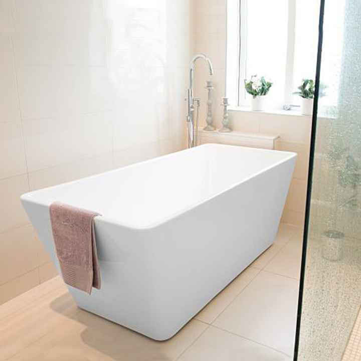 67" Freestanding Tub in White CM-7102