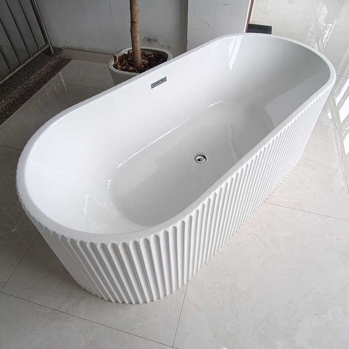 60" Freestanding Tub in White  CM-7310