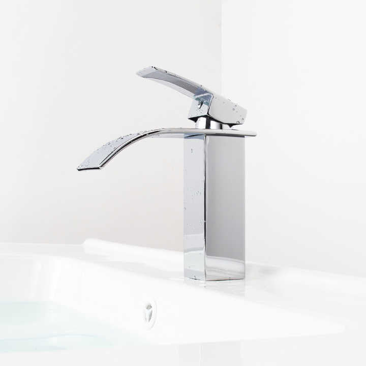 Single Hole Bathroom Faucet CM1001