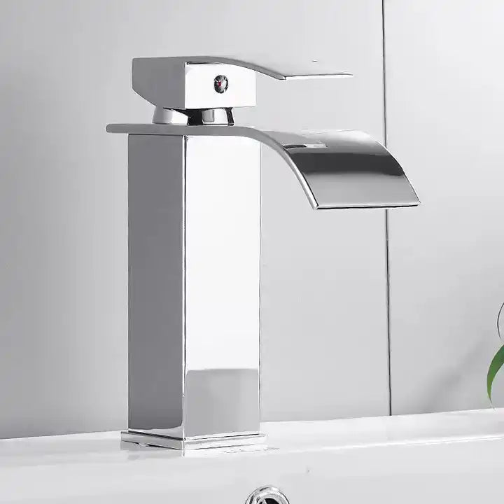 Single Hole Bathroom Faucet CM1001