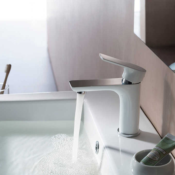 Single Hole Bathroom Faucet HT-8073WC